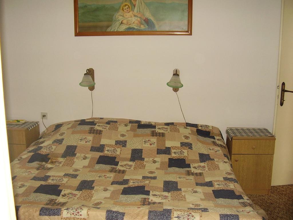 Guest House Darinka Draga Bašćanska Esterno foto